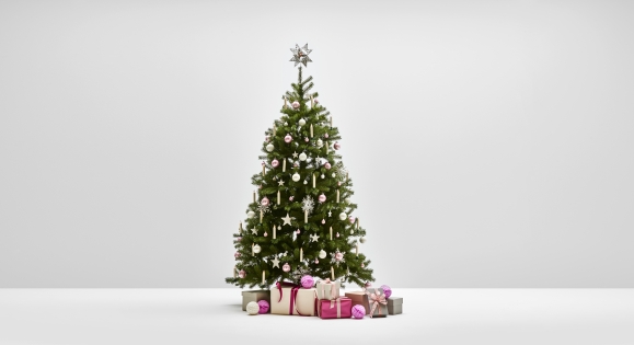 Rosé Glanz - Weihnachtsbaum Komplettset mit künstlichen Weihnachtsbaum und dazu passender Dekoration